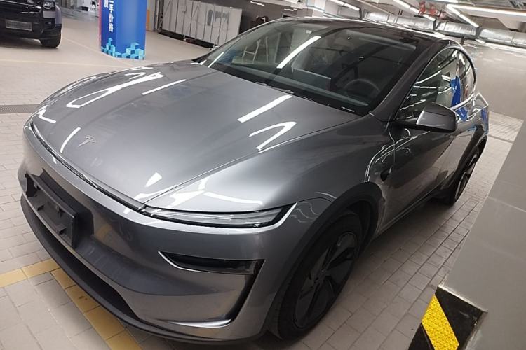 Used Tesla Model Y 2025 Rear-Wheel-Drive Version