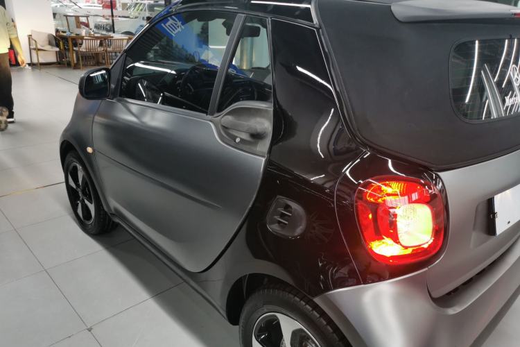 Used smart fortwo 2018 1.0L 52kW Convertible Passion Edition China V Standard
