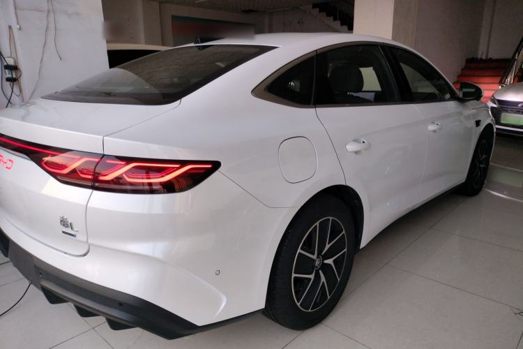 Used BYD Qin L 2025 DM-i Smart Drive 120KM Superior Model
