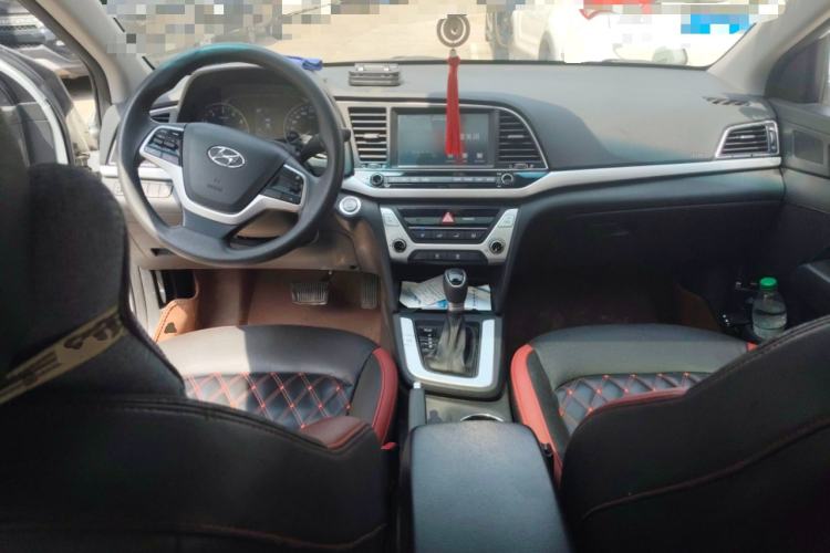 Used Hyundai Elantra (6th Generation / Lingdong) 2016 1.6L Automatic ZhiXuan – Elite Version Center Console