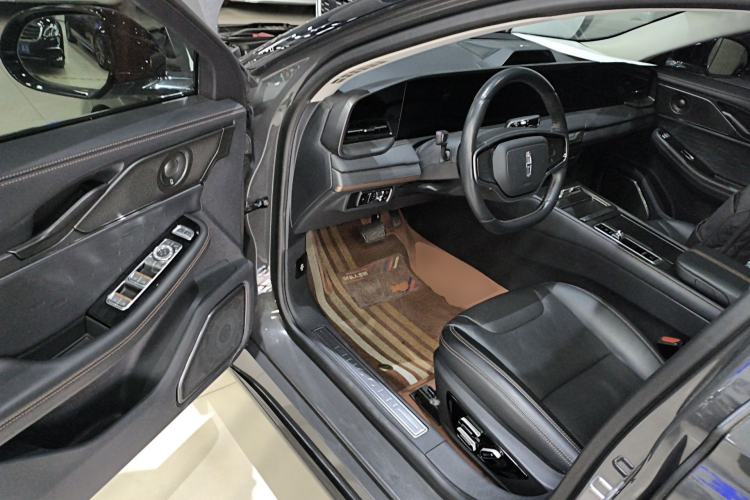 Used Lincoln Z 2022 Facelift iEnjoy Luxury Edition Driver Seat