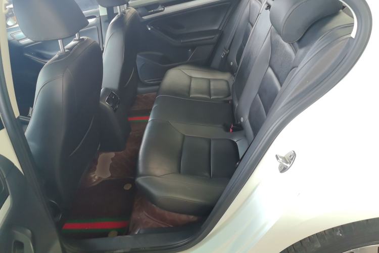 Used Volkswagen Sagitar 2017 230TSI Automatic Comfort Version Left Rear Seat