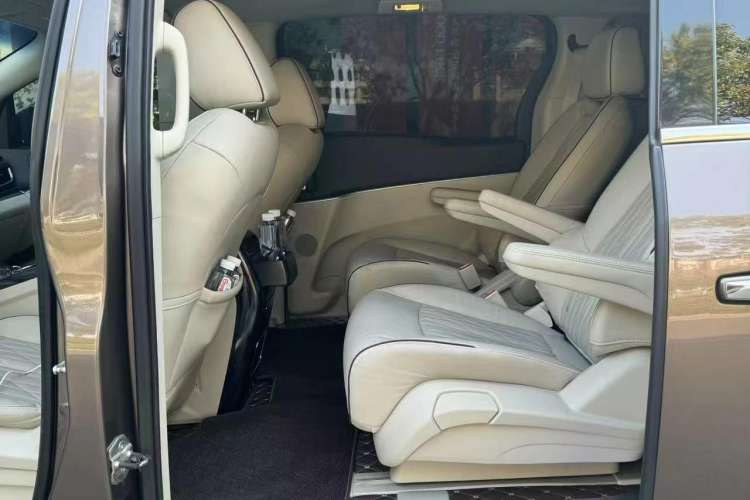 Used Buick GL8 2022 Land Business Class 652T Luxury Model