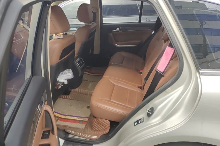 Used Haval H8 2015 2.0T Two-Wheel-Drive Elite Version