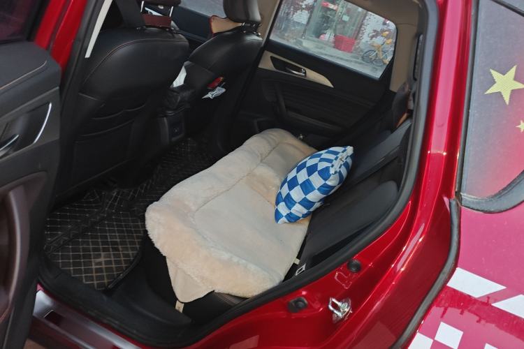 Used CHANGAN CS35PLUS 2018 1.6L Manual Changlian Edition China V Standard
