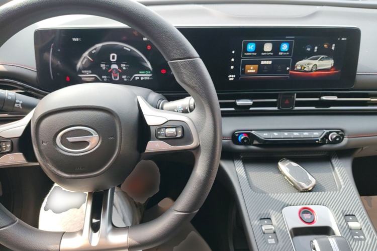 Used GAC Trumpchi EMPOW 2023 Shadow Leopard H High-Energy Hybrid Edition Center Console