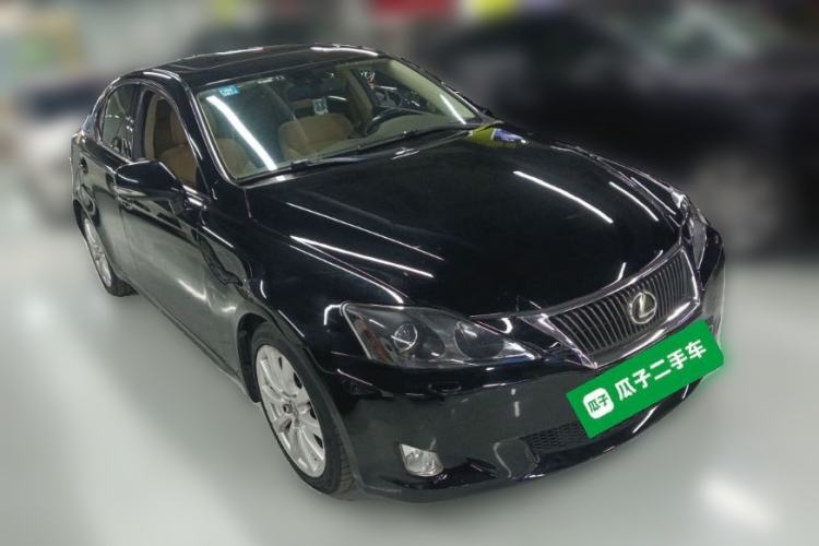 Used Lexus IS 2009 300 Xuan Dong Edition Front Right 45 Deg