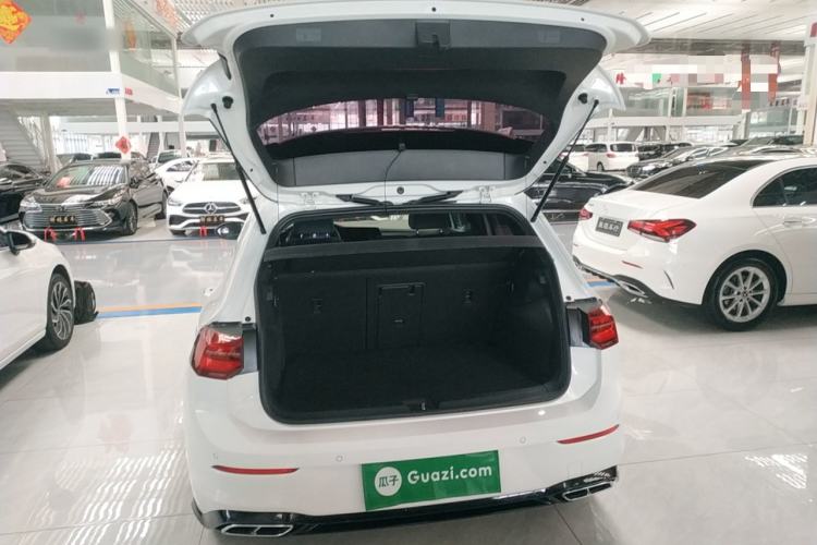 Used Volkswagen Golf 2021 280TSI DSG R-Line Trunk