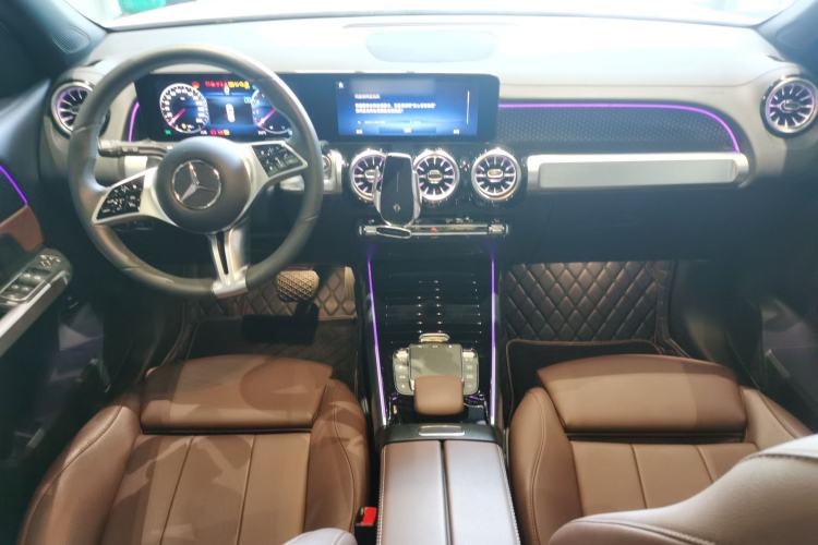 Used Mercedes-Benz GLB 2024 Refresh GLB 220 Dynamic Edition Center Console