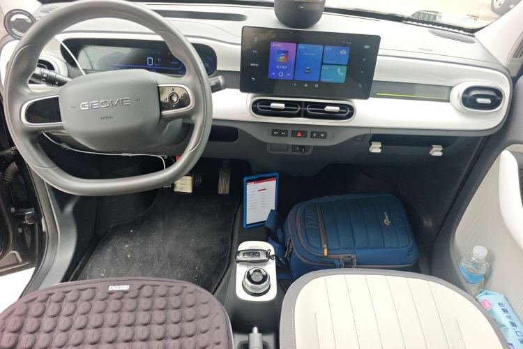 Used Geely Galaxy Panda 2025 210km Panda Kart Center Console