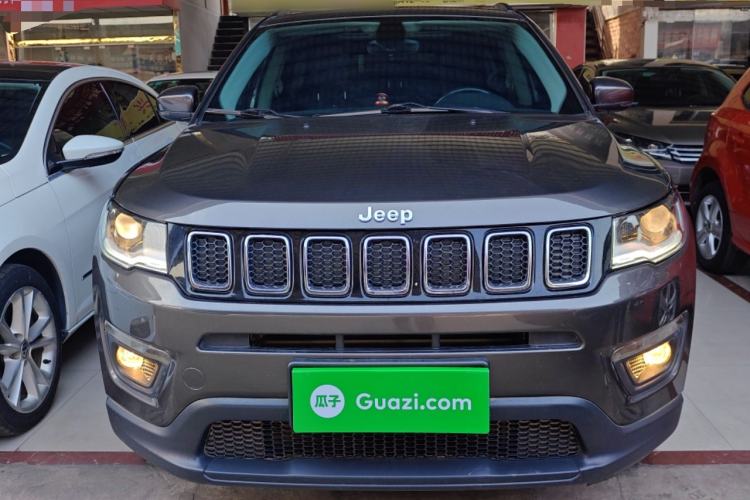 Used Jeep Compass 2017 200T Automatic Family Edition
