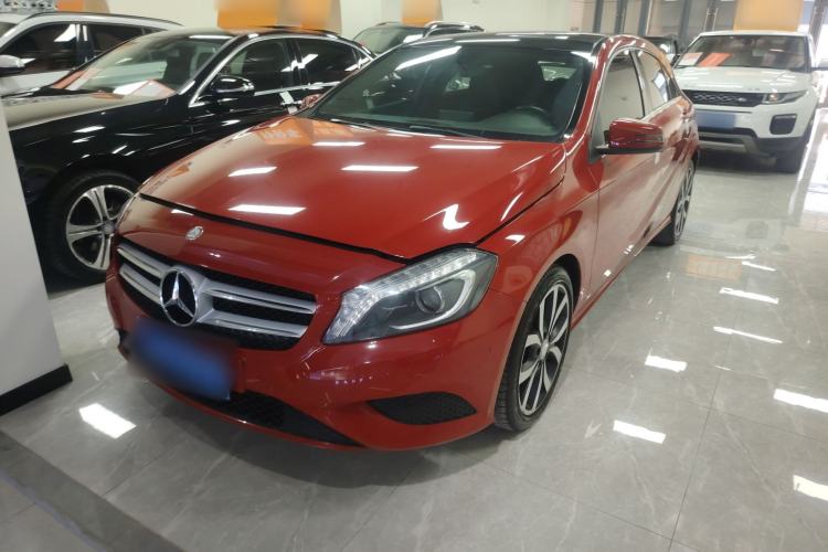 Used Mercedes-Benz A-Class (Import) 2015 A 200 Fashion Model