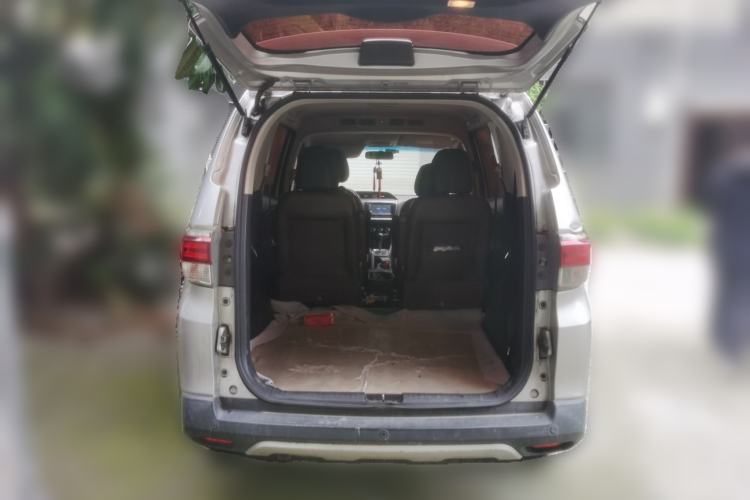 Used Venucia M50V 2019 1.6L CVT Luxury Edition Trunk