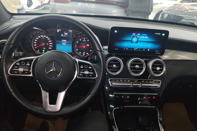 Used Mercedes-Benz GLC 2020 GLC 260 L 4MATIC Dynamic Model
