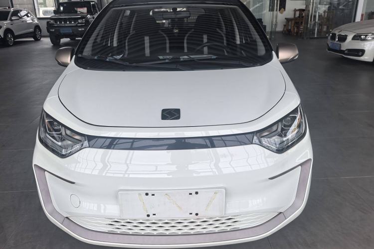 Used SOL E10X 2021 302 km Range Luxury Version 31.4 kWh