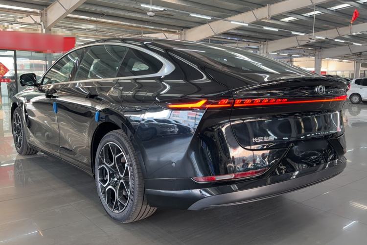 Used CHANGAN NEVO A07 2025 Blue Whale Range-Extending Version 230 Flagship Model Exterior 7