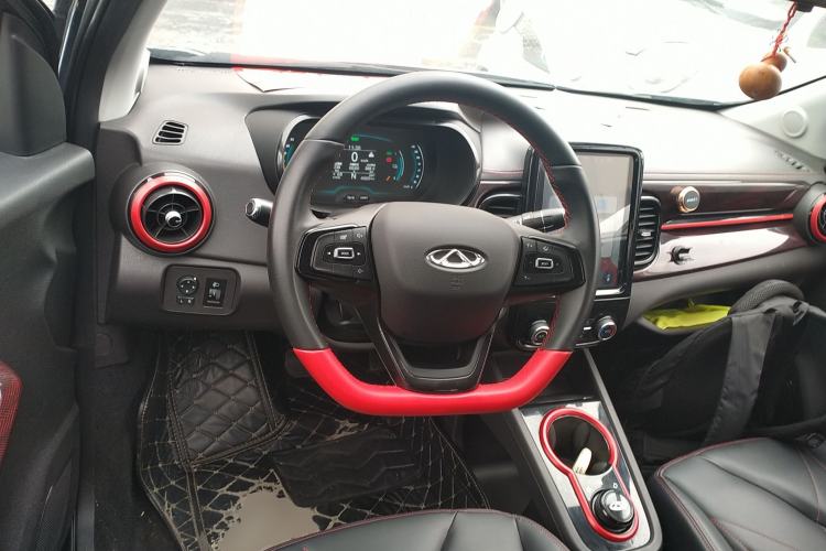 Used Chery Little Ant 2022 Sweet Pink Edition Full Sugar Version Lithium Iron Phosphate 29.2 kWh 30 kW 301 km