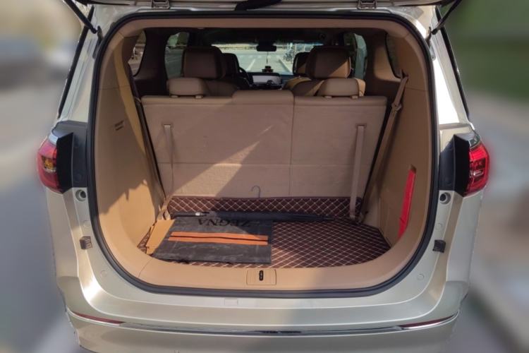 Used Buick GL8 2021 ES Land Cruiser 653T Luxury Edition
