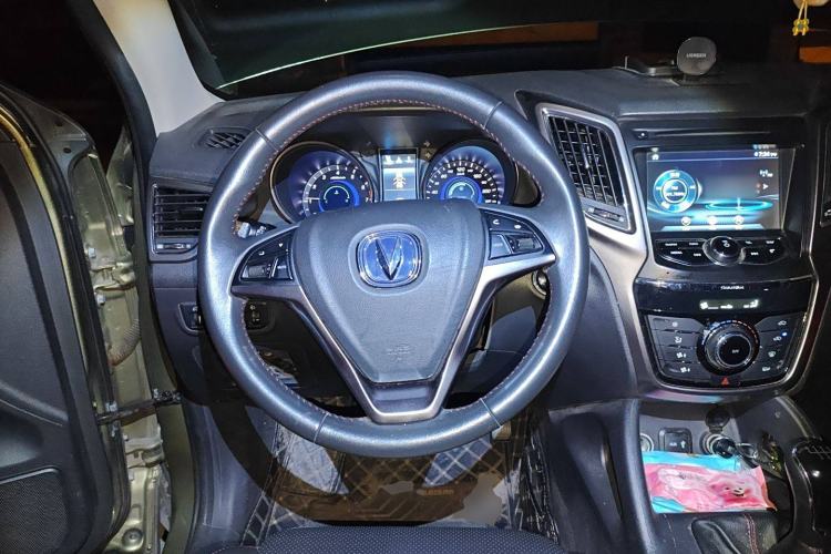 Used Changan CS75 2016 2.0L Manual Luxury Version China IV Standard
