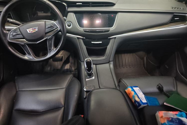 Used Cadillac XT5 2018 28E Four-Wheel Drive Tech Version