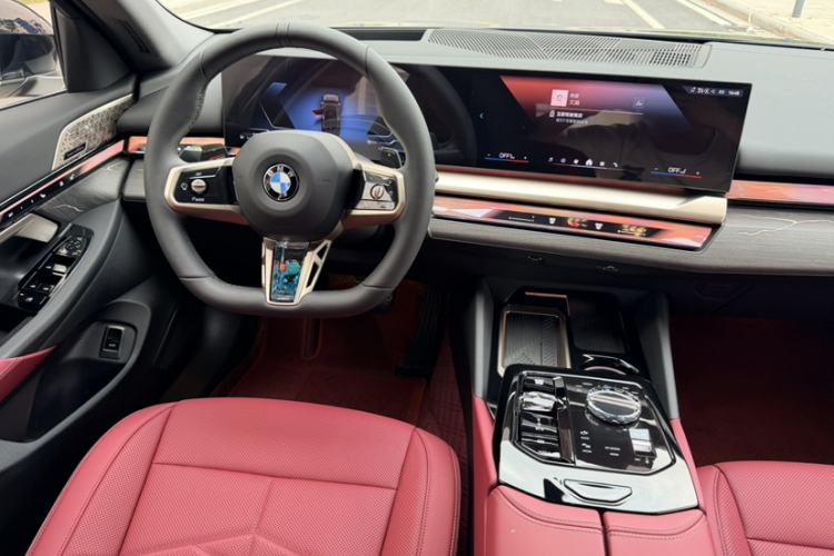 Used BMW 5 Series 2025 530Li Luxury Edition M Sport Package Interior 10