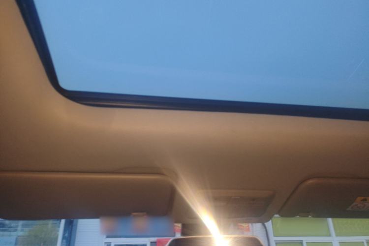 Used Wuling Asta 2022 2.0L DHT Electric-Speed Version
