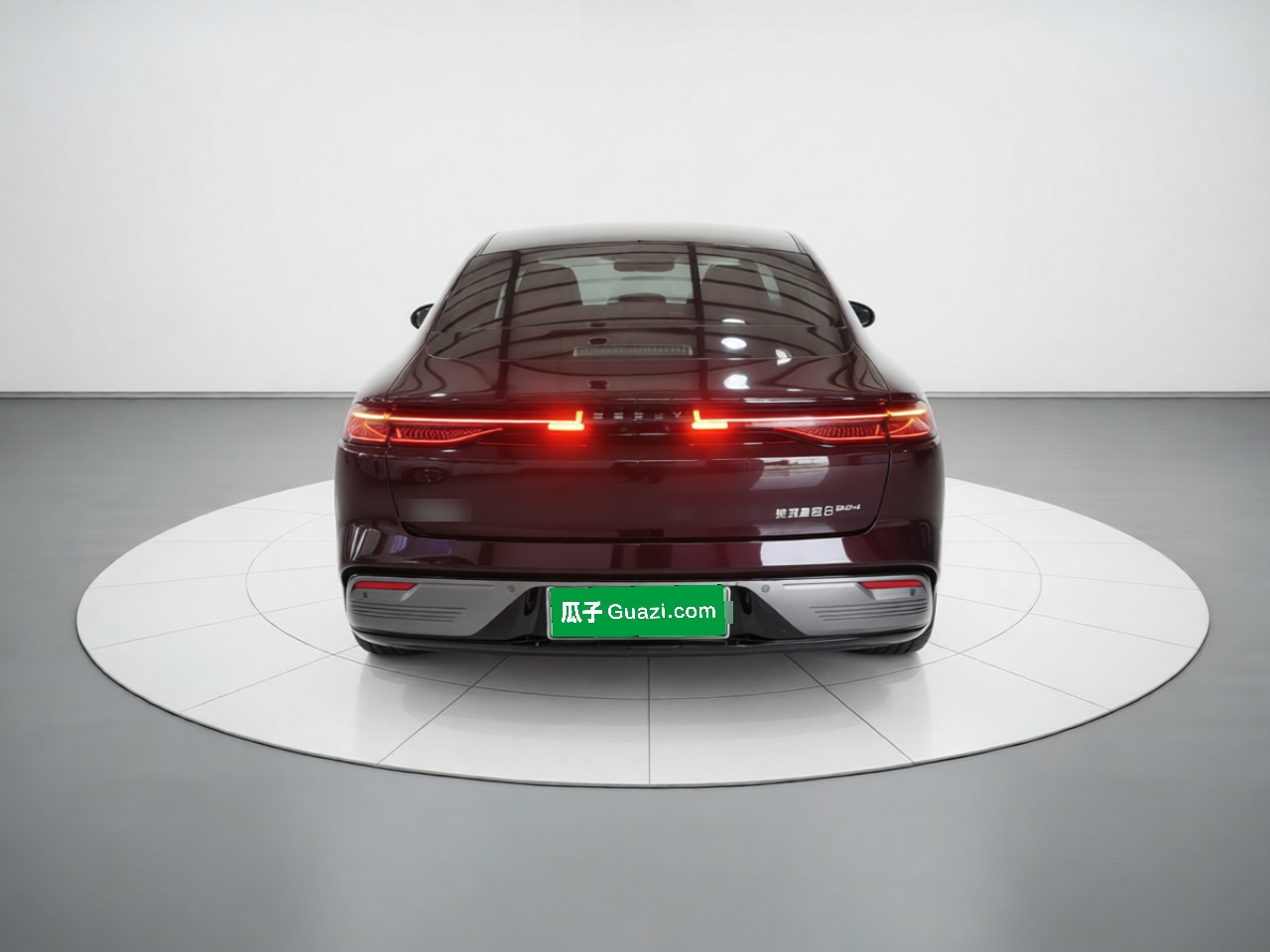 Geely Galaxy 8 2026 Model 225km EM-i Long-Range Ocean Edition — снимка 5