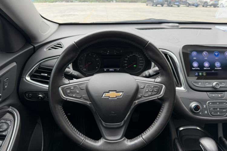 Used Chevrolet Malibu XL 2022 535T Automatic Sport Edition Steering Wheel