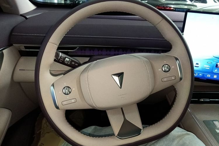 Used Deepal S07 2026 230Ultra with Huawei Qiankun ADS SE Edition Steering Wheel