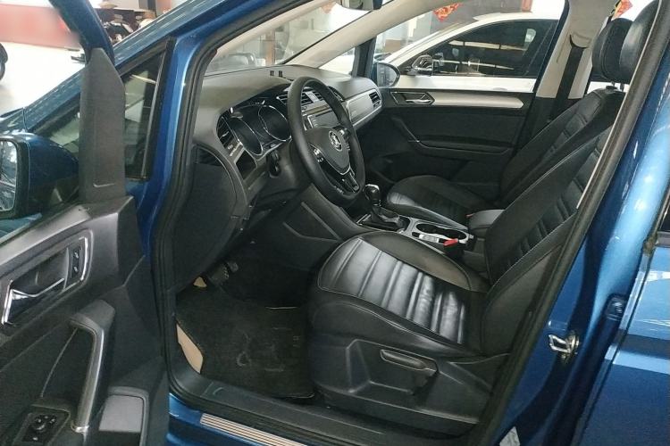 Used Volkswagen Touran 2018 Volkswagen Touran L 280TSI DSG Comfort Edition 7-seater