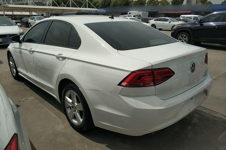 Used Volkswagen Lamando 2015 230TSI DSG Fashion Edition
