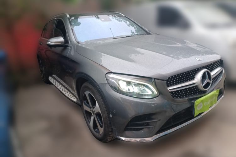 Used Mercedes-Benz GLC 2018 Facelift GLC 260 4MATIC Luxury Edition Front Right 45 Deg