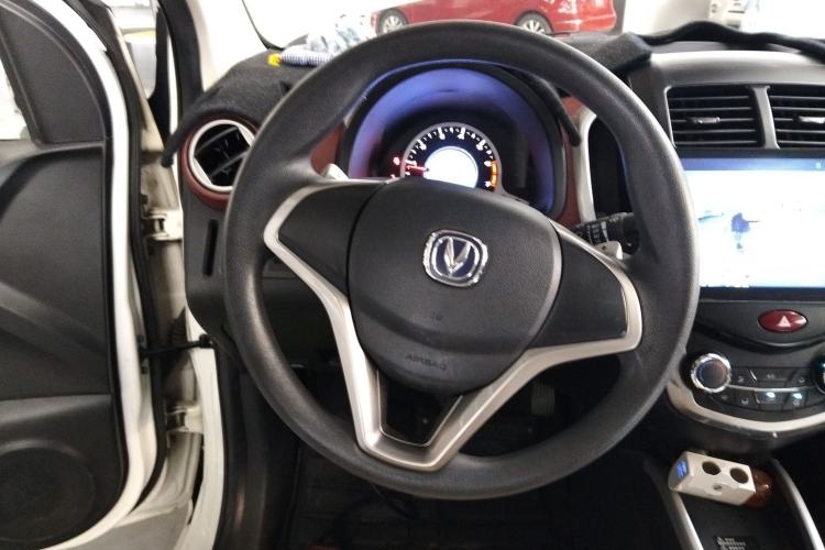 Used CHANGAN Benni 2015 1.4L IMT Luxury Model China V Standard
