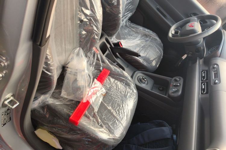 Used Wuling Hongguang New Energy 2024 All-Electric Model 300KM Practical Version
