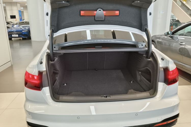 Used Audi A4L 2025 2 Million Units Enjoyment Version 40 TFSI Luxury Dynamic Edition Trunk