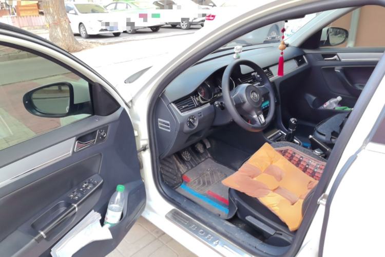 Used Volkswagen Bora 2013 1.6L Manual Comfort Model Driver Seat