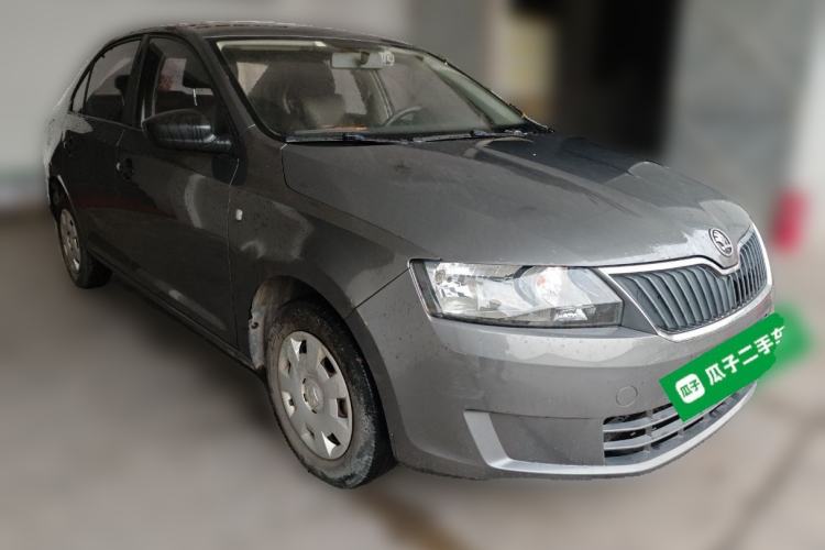 Used Skoda Rapid 2016 1.6L Automatic Front-Wheel Drive Model
