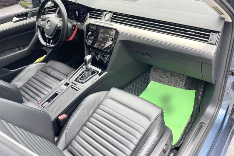 Used Volkswagen Variant New Energy 2019 GTE model Right Front Seat