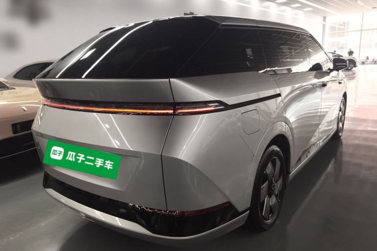 Used XPeng X9 2024 640 All-Wheel Drive High-Performance Max Rear Right 45 Deg