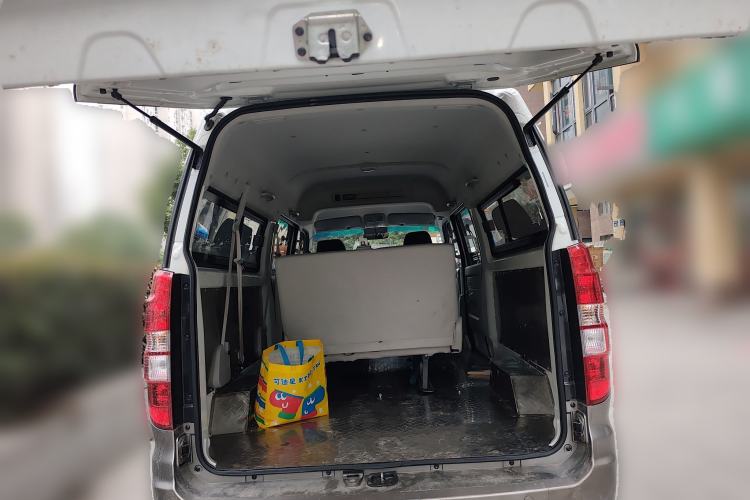 Used Jinbei New Hiace S 2023 1.5L Wealth Edition Passenger Van 5/6/7-Seater Central Air Conditioning Version SWC15M Trunk