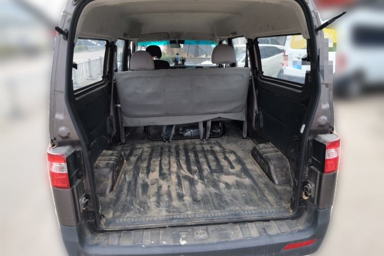 Used Jinbei Hiace X30 2020 1.5L Super-Comfortable Version China VI Standard SWC15M
