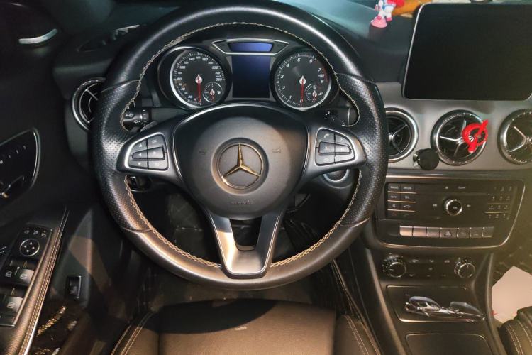 Used Mercedes-Benz CLA 2017 Facelifted CLA 200 Stylish Edition Steering Wheel