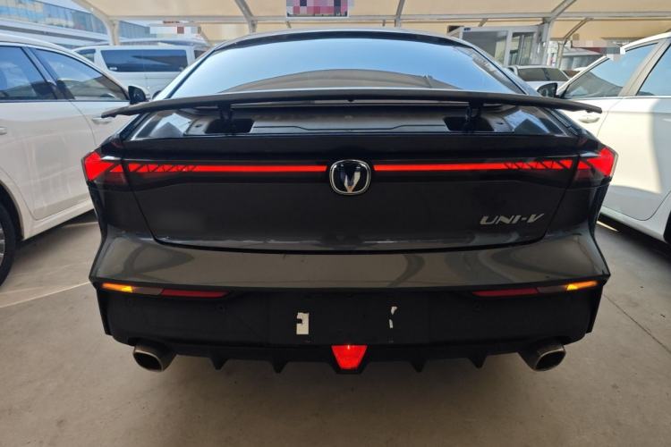 Used Changan UNI-V 2022 1.5T Prestige Version