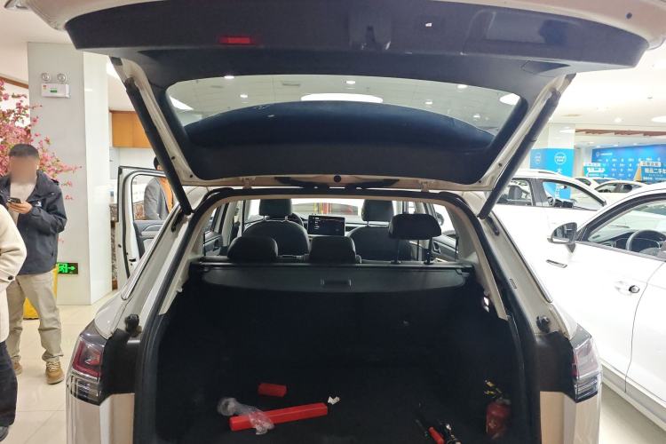 Used Volkswagen Tayron 2023 300TSI Two-Wheel-Drive Luxury Plus Advanced Edition
