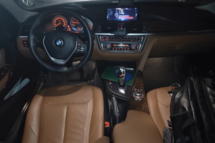 Used BMW 3 Series 2013 320Li Luxury Design Package
