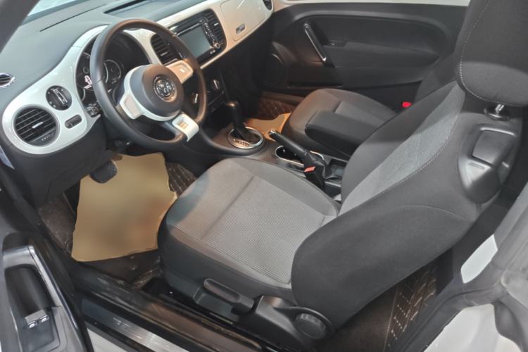 Used Volkswagen Beetle 2015 180TSI model Driver Seat