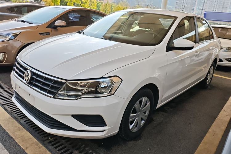 Used Volkswagen Jetta 2017 1.5L Manual Fashion Edition