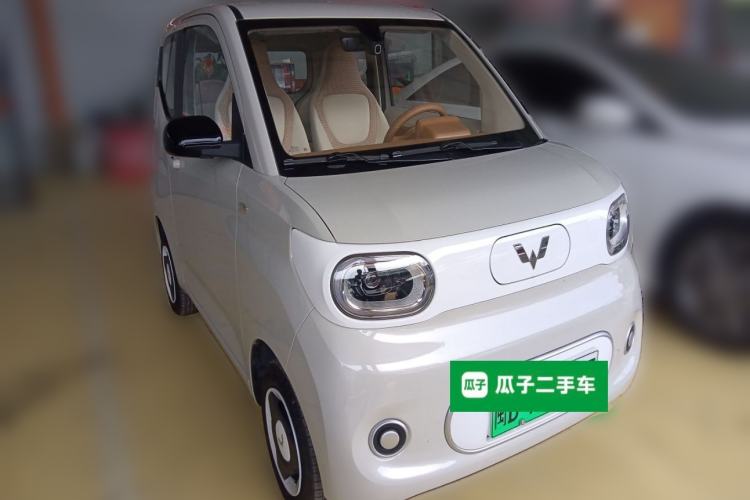 Used Wuling Hongguang MINIEV 2024 3rd Generation 215km Youth Edition Front Right 45 Deg