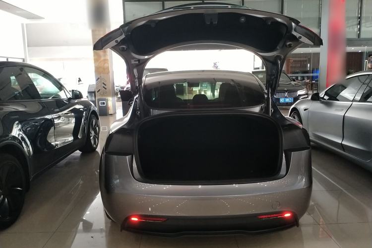 Used Tesla Model 3 2023 Long-Range All-Wheel-Drive Version