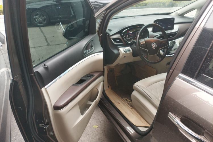 Used Buick GL8 2022 Land Executive Class 652T Prestige Model